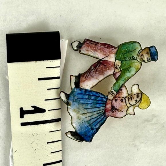 Antique Enamel Pin Holland Dutch Boy and Girl Dancing Made in Czechoslovakia - Picture 4 of 8